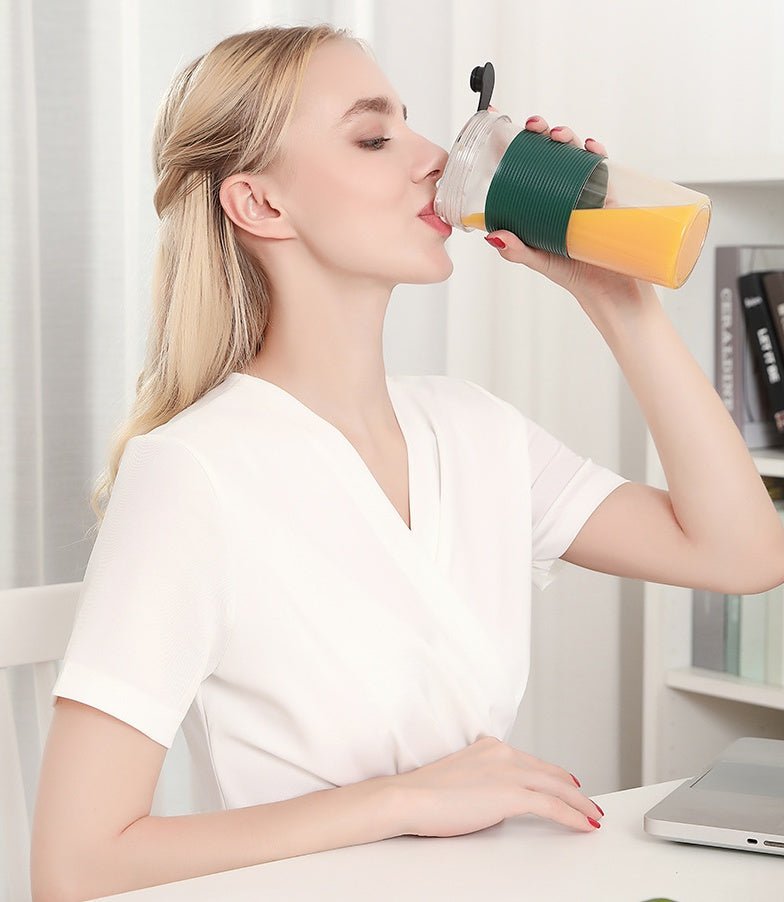 Mini Portable Blender Fruit Juicer - Infinite Celebrationselectric blenderInfinite CelebrationsInfinite Celebrations